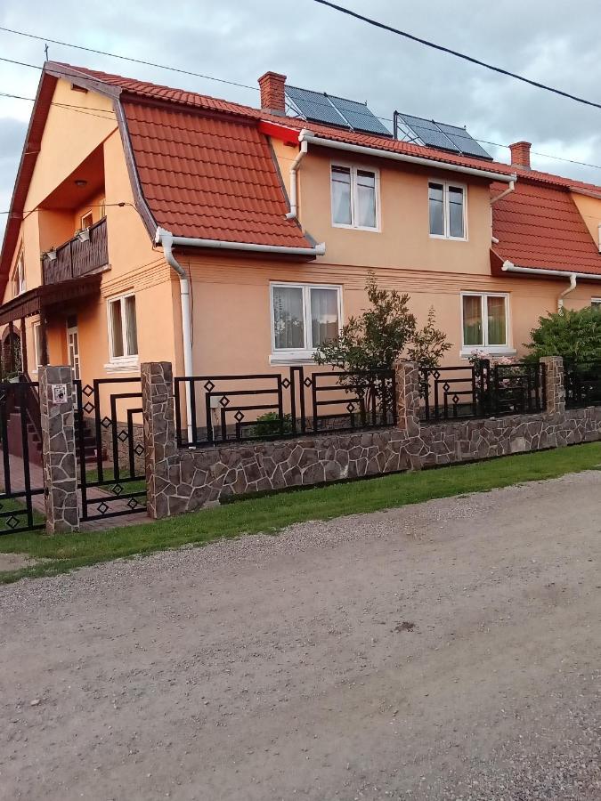 Timi Kulcsoshaz 호텔 Lăzarea 외부 사진